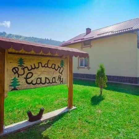 Casa Prundari Nicu Si Mirela Hotell Poiana Teiului Eksteriør bilde