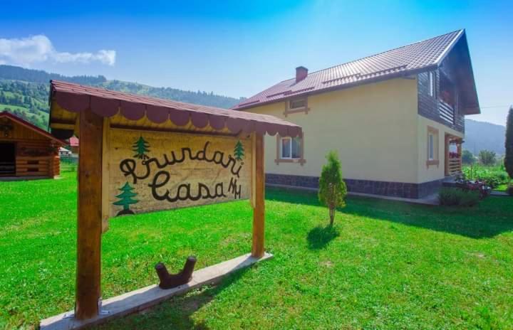 Casa Prundari Nicu Si Mirela Hotell Poiana Teiului Eksteriør bilde